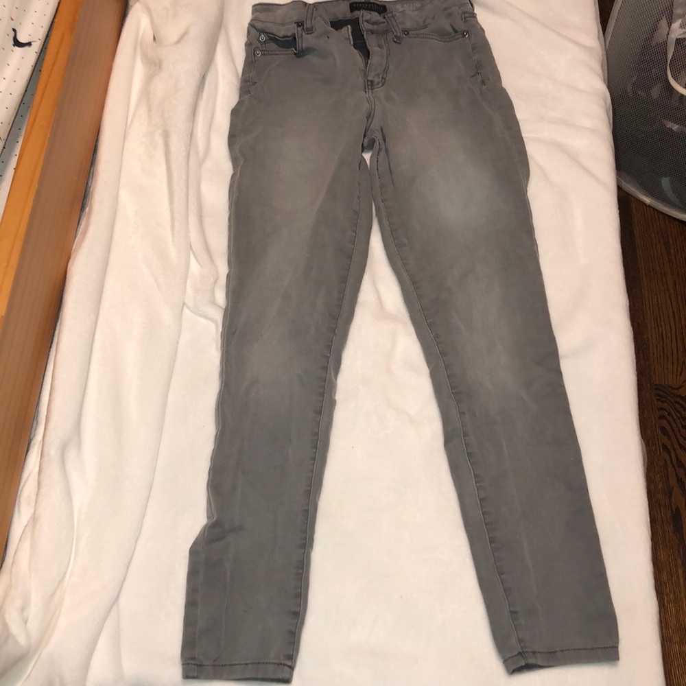 Gray high waited skinny jeans/ jeggings